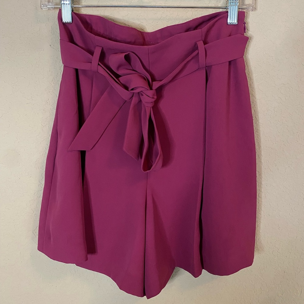 UNIQLO Magenta shorts SIZE SMALL